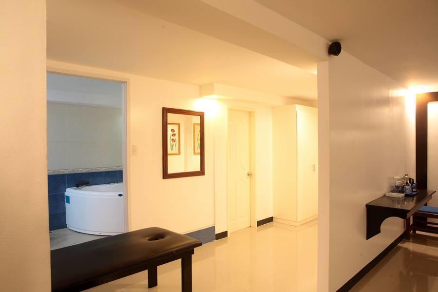V.F. Four Season Hotel Angeles Exterior photo